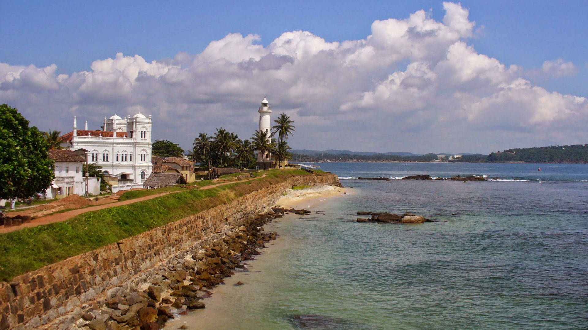 Galle Coach Tour | Pickmyjourneys.com