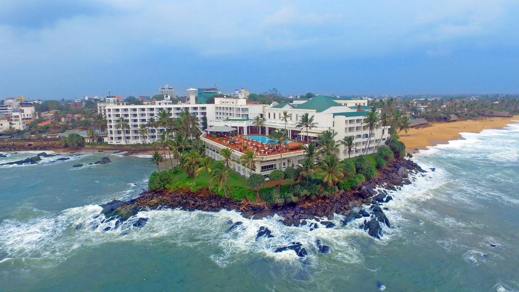 Mount Lavinia Hotel | Pickmyjourneys.com